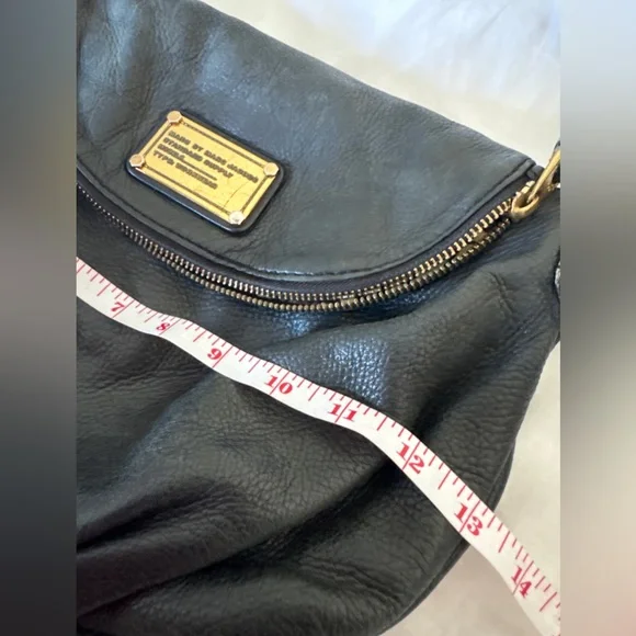 Marc by Marc Jacobs Classic Q Natasha Black Leather Crossbody Bag - Picture 13 of 15